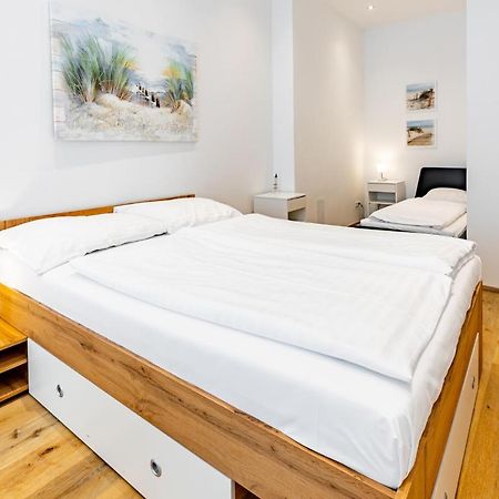 Budget Rooms West With Shared Kitchen Wien Exterior foto