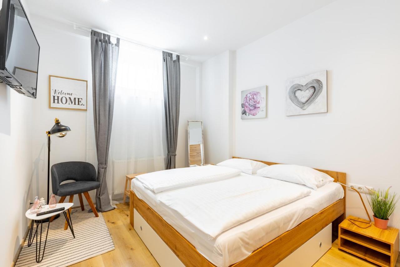 Budget Rooms West With Shared Kitchen Wien Exterior foto