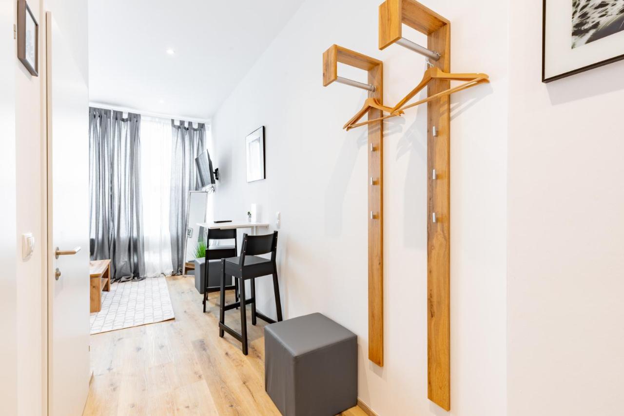 Budget Rooms West With Shared Kitchen Wien Exterior foto