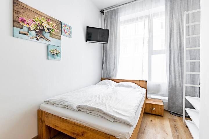 Budget Rooms West With Shared Kitchen Wien Exterior foto
