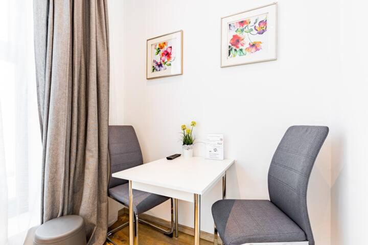 Budget Rooms West With Shared Kitchen Wien Exterior foto
