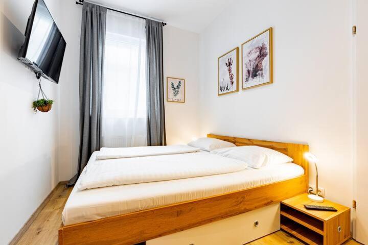 Budget Rooms West With Shared Kitchen Wien Exterior foto