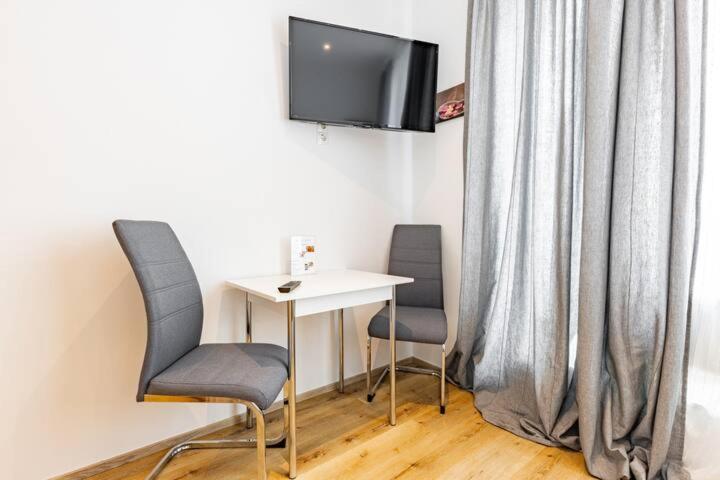 Budget Rooms West With Shared Kitchen Wien Exterior foto