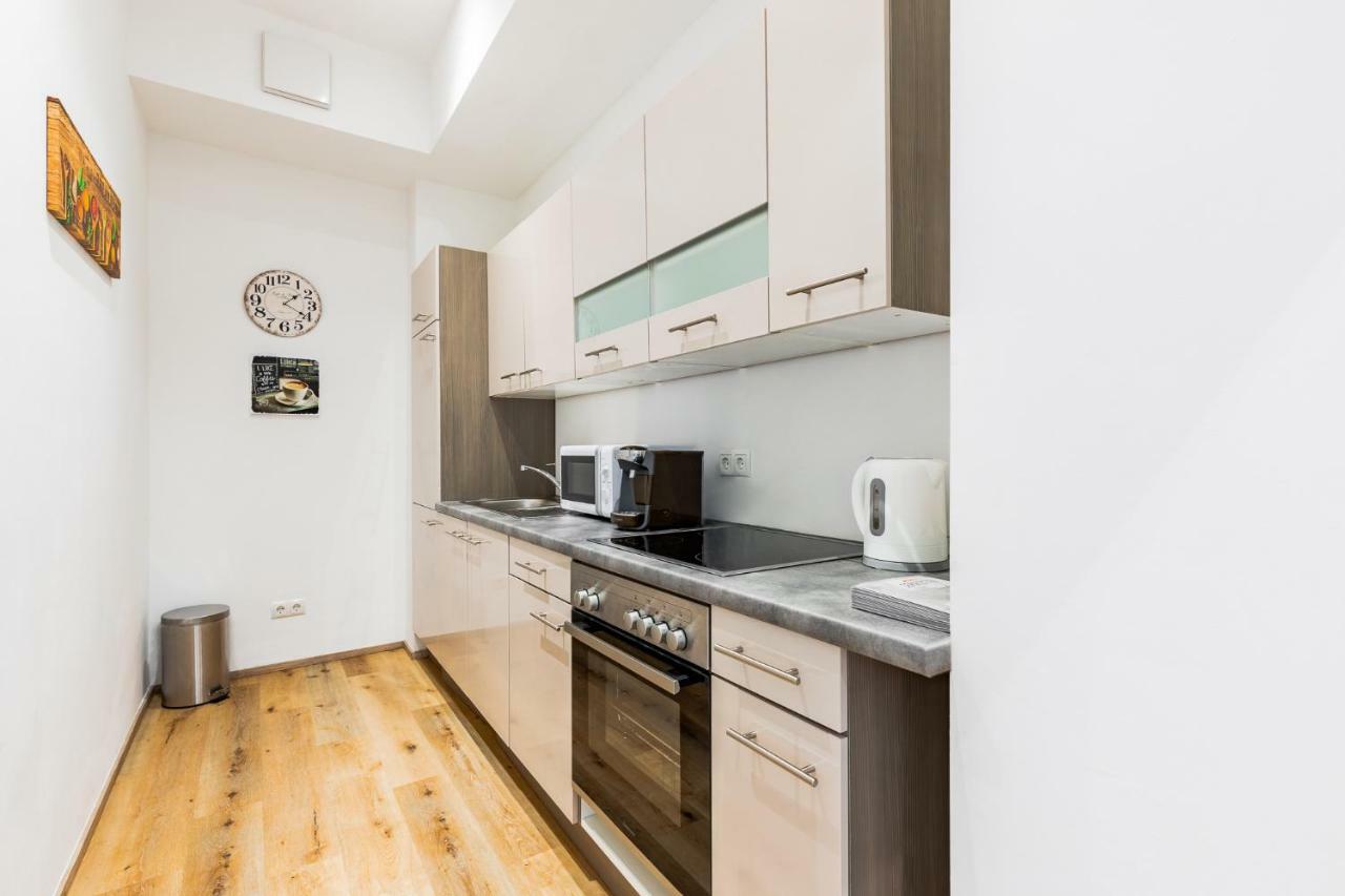 Budget Rooms West With Shared Kitchen Wien Exterior foto