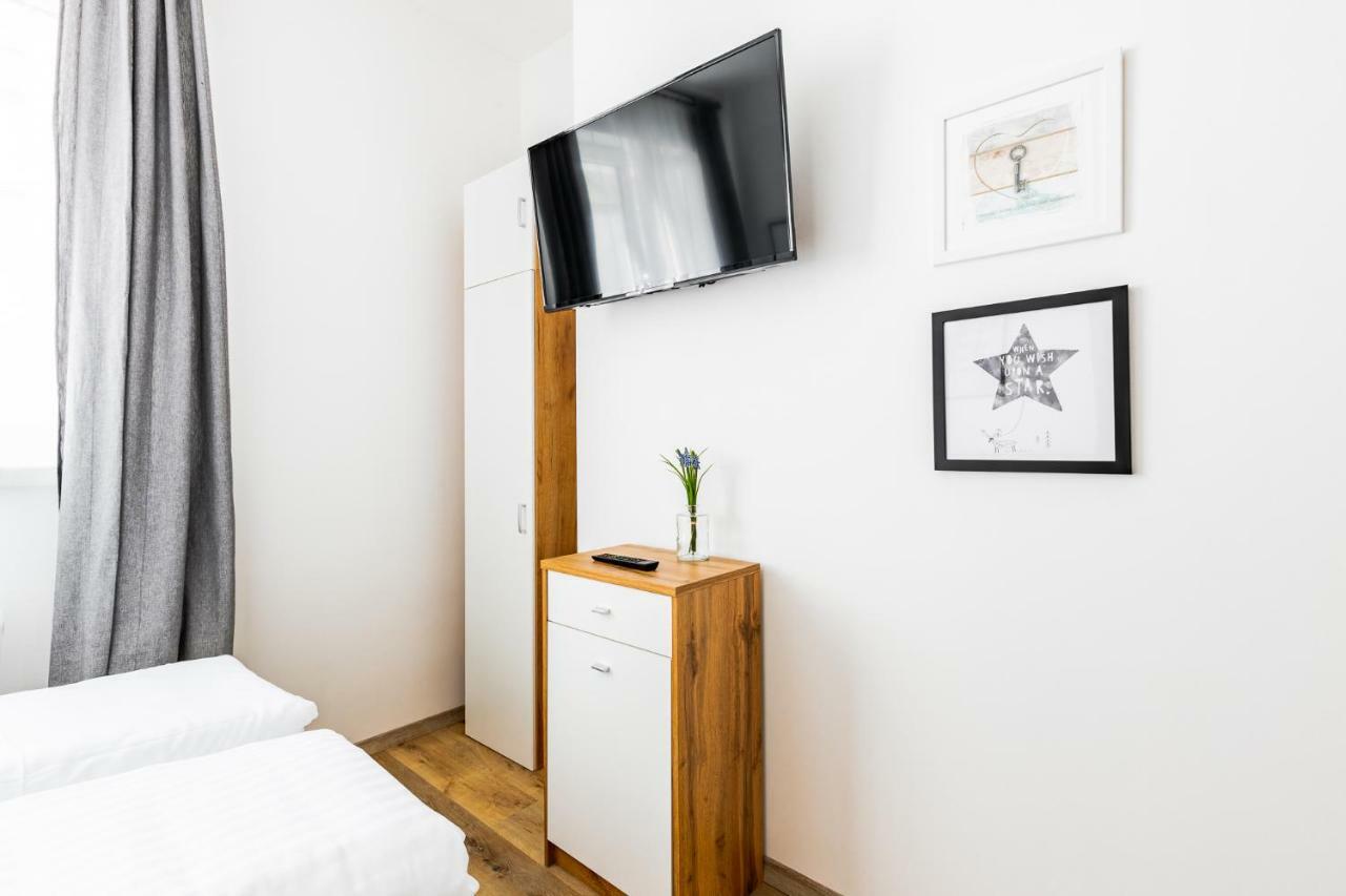 Budget Rooms West With Shared Kitchen Wien Exterior foto
