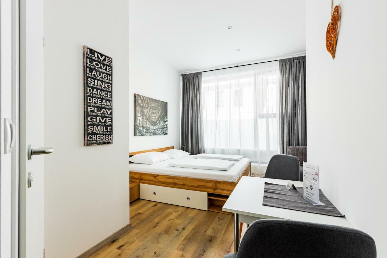 Budget Rooms West With Shared Kitchen Wien Exterior foto